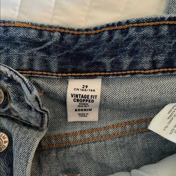 Vintage Fit Jeans - Picture 3 of 3